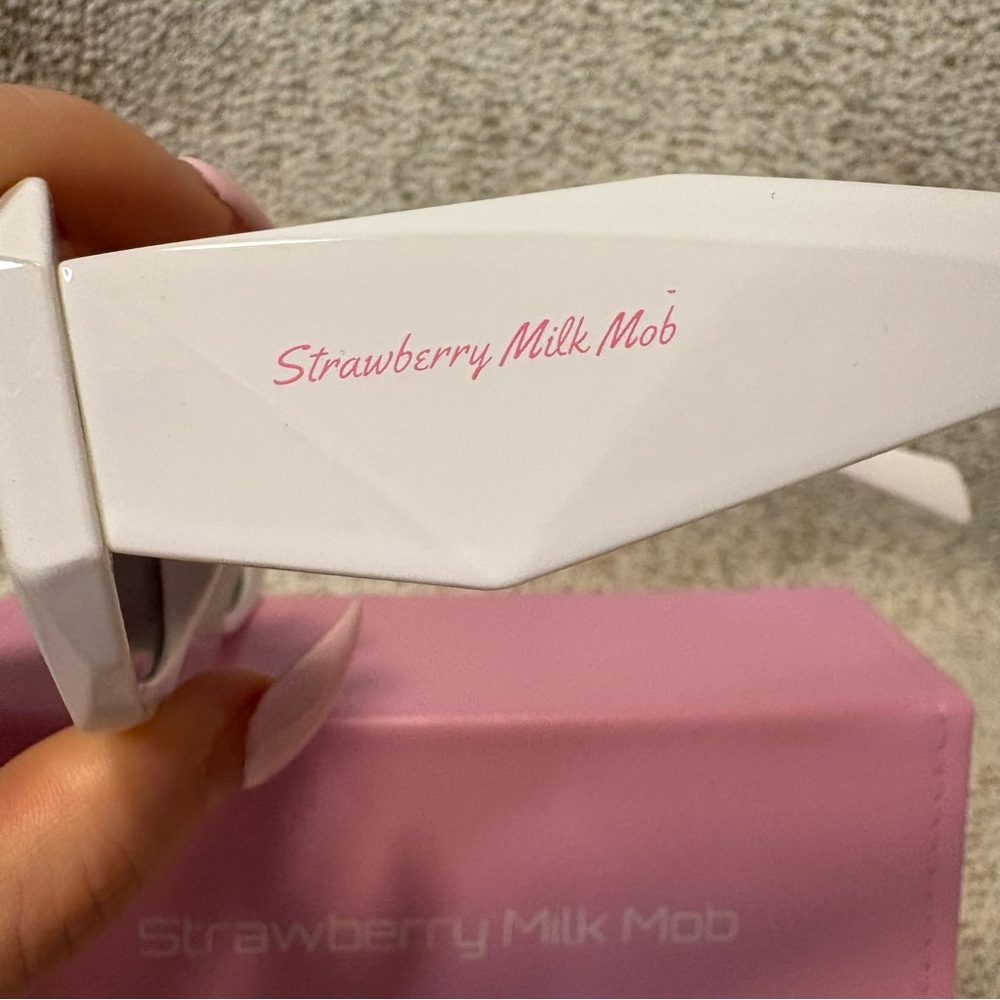 Strawberry Milk Mob “Georgia’s Frames” White Sunglasses - Picture 11 of 12
